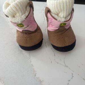 John Deere Pink and Brown Kids Boots/ slippers for baby girl 0-6 months